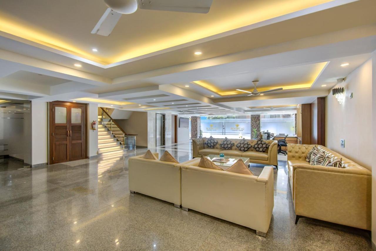 Hotel Le Tresor Nuova Delhi Esterno foto